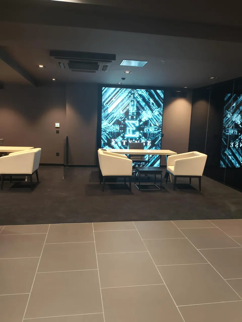 DS Store · İstanbul Göztepe Showroom / Uygulama görünümü