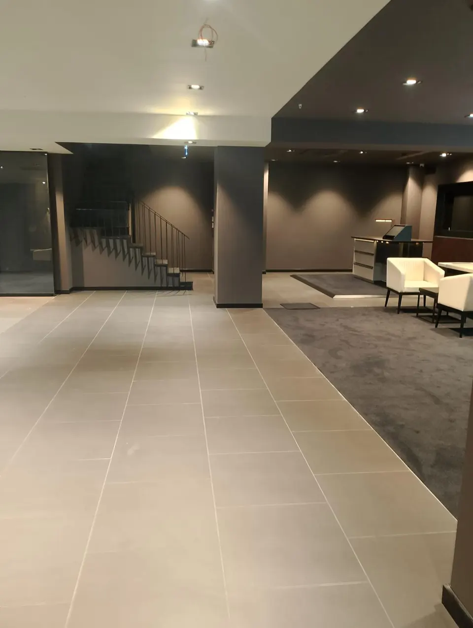 DS Store · İstanbul Göztepe Showroom — Showroom iç mekânı