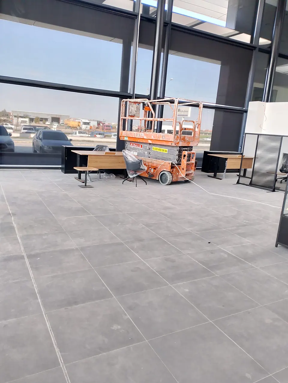 Koluman Mercedes · Aksaray Showroom / Uygulama görünümü