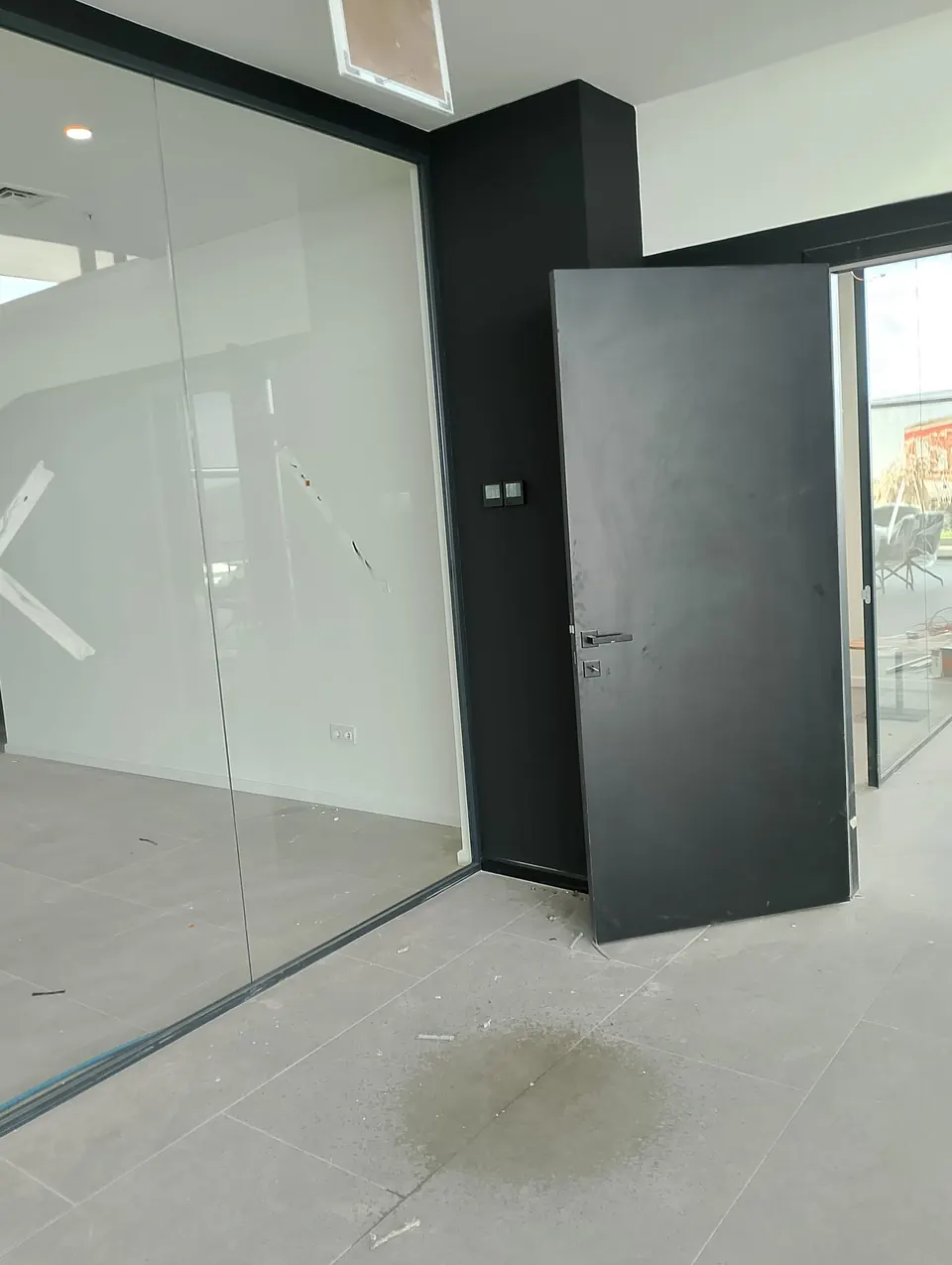 Koluman Mercedes · Aksaray Showroom / Uygulama görünümü