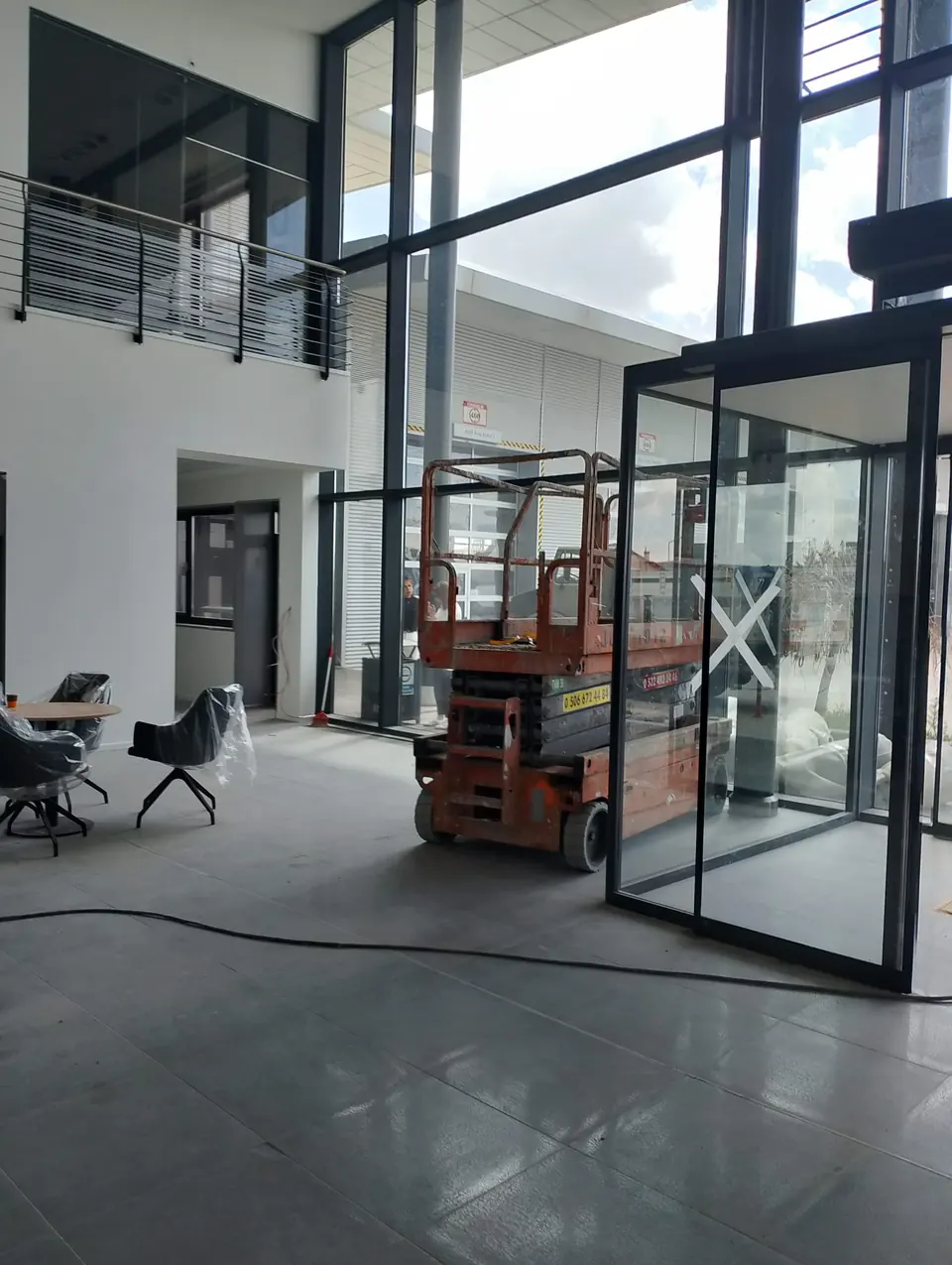 Koluman Mercedes · Aksaray Showroom / Uygulama görünümü