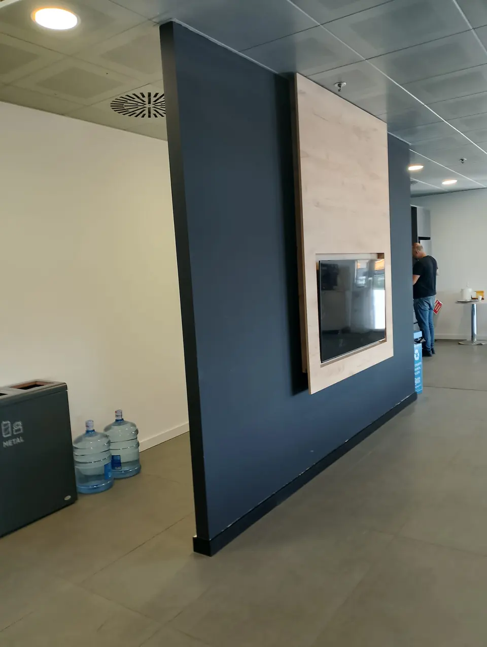Koluman Mercedes · Ankara Gölbaşı Showroom ve Servis / Uygulama görünümü