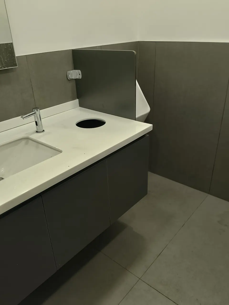 Koluman Mercedes · Ankara Gölbaşı Showroom ve Servis / Uygulama görünümü
