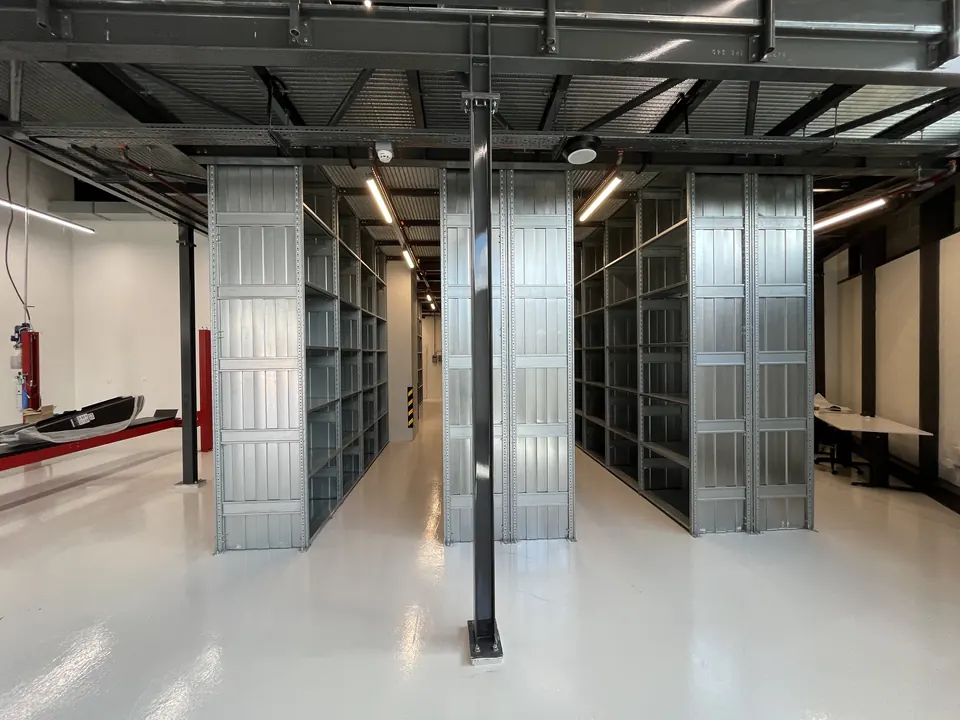 Tesla · Forum İstanbul Showroom ve Servis / Uygulama görünümü