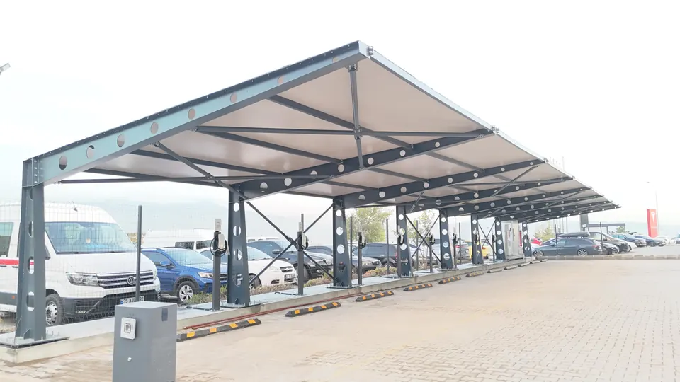 Tesla · Westpark İzmir Showroom ve Servis / Uygulama görünümü